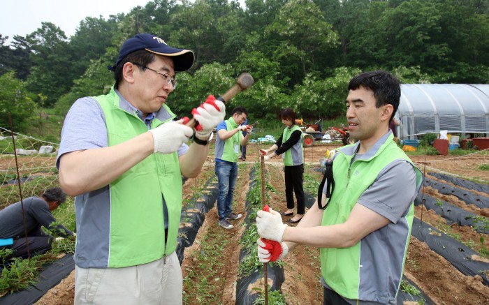 bf8301d855e2c5eac040f1b2f172f89e_1464568