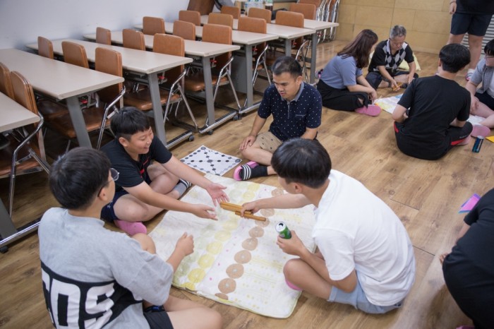 30bfc7fbf53a80e8365644384d5ada49_1534842