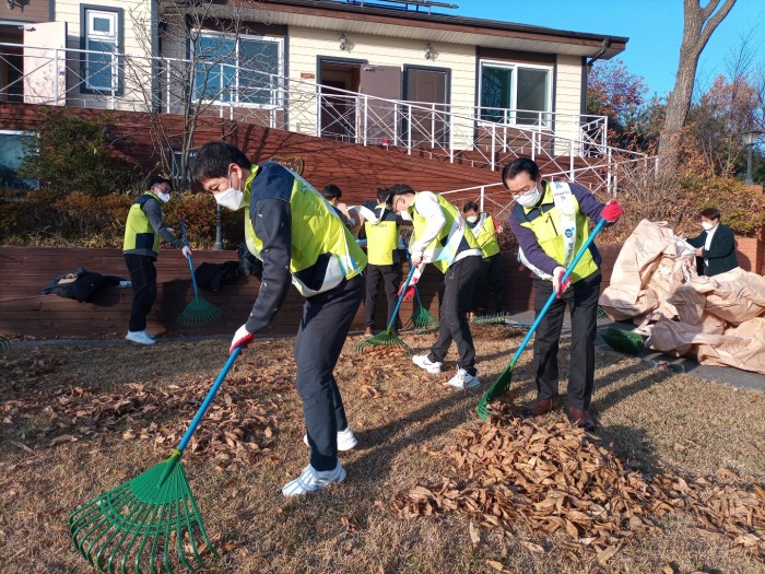 874394b40fd64ebeb0091a0792c63b6a_1637915