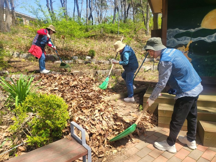 81f7ecb2fbaea77e50b345956e33f4b4_1713855