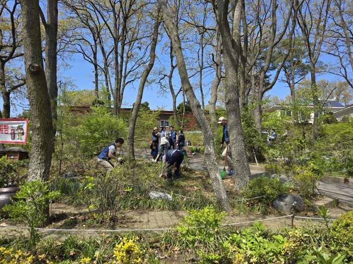 81f7ecb2fbaea77e50b345956e33f4b4_1713855