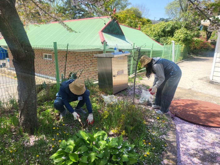 81f7ecb2fbaea77e50b345956e33f4b4_1713855